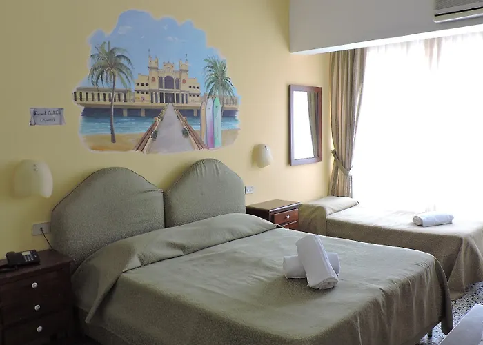 Elite Centro Hotell 3*