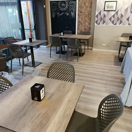 Elite Centro 3*