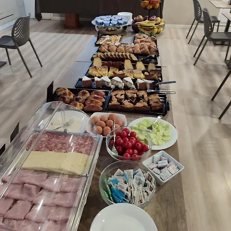 Elite Centro Hotel 3*