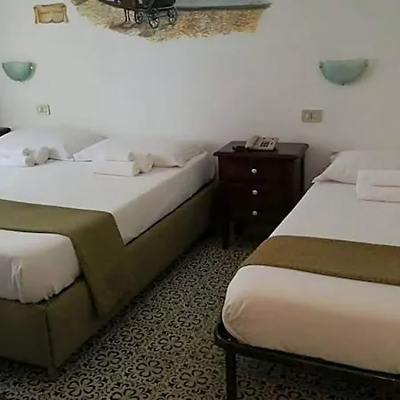 Szálloda Elite Centro & Bistro' Palermo