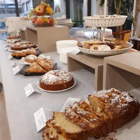 Elite Centro מלון