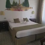 Hotel Elite Centro 3*